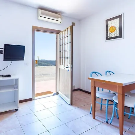 Villaggio Turistico - Belvedere Aparthotel 2*